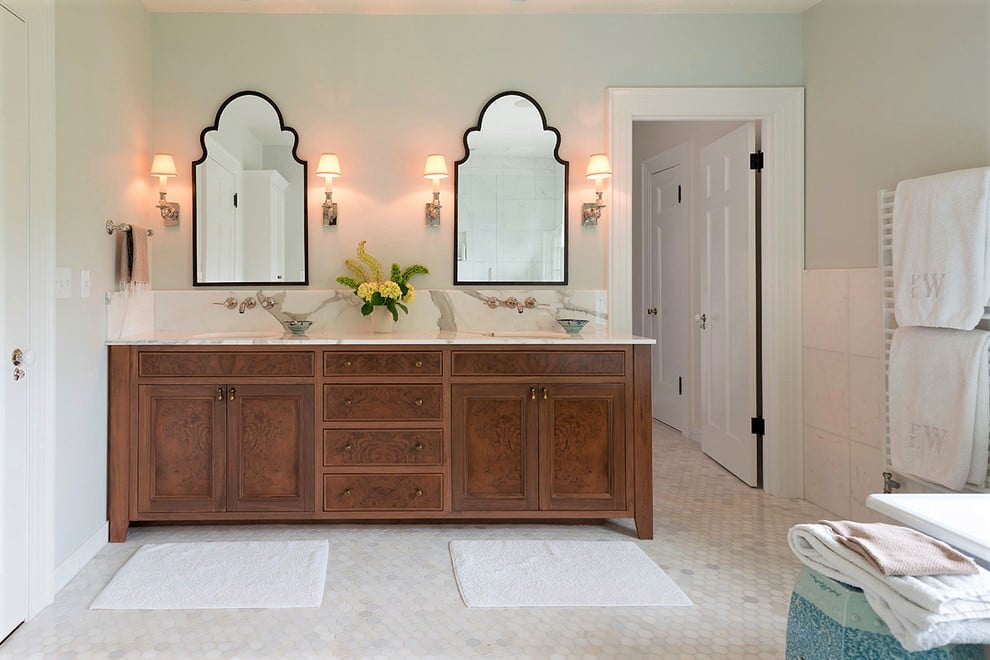 double-vanity-bathroom-sinks-with-mirrors-and-lighting-accessories