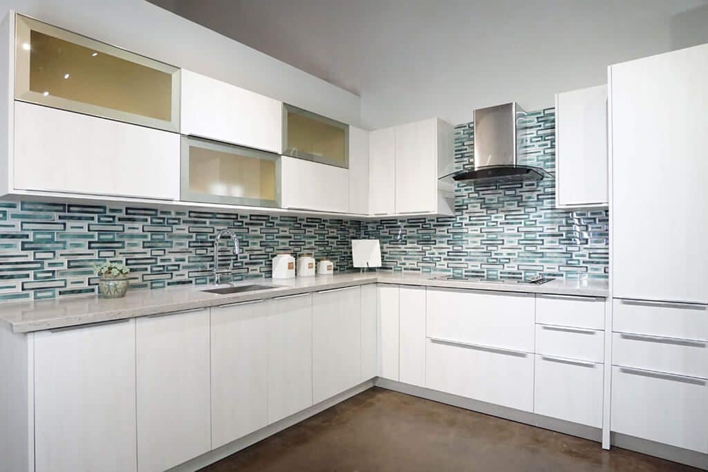 cabinet-city-bella-flat-panel-kitchen-cabinets
